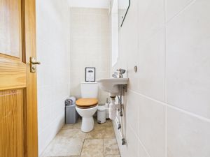 Cloakroom- click for photo gallery